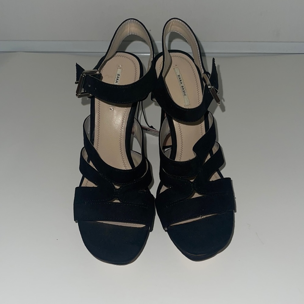 Suede black Zara sandal pumps